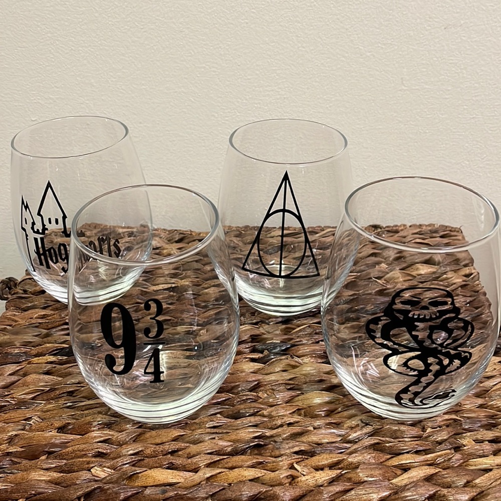 Harry Potter stemless wine or water glasses, set of 4!